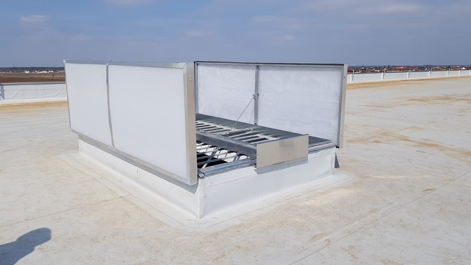 WhatsApp Image 2024-03-28 at 14.27.38 (1)